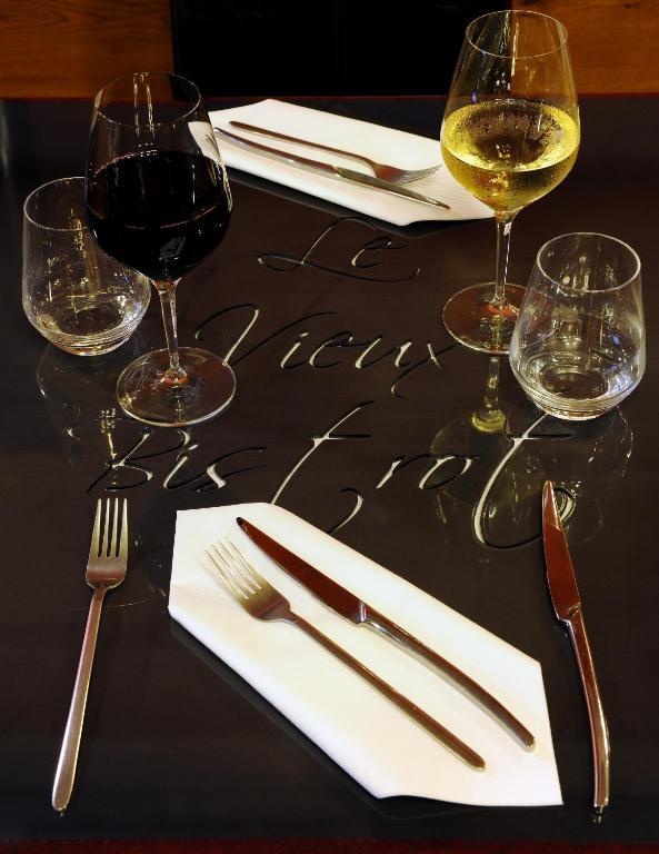 Le Vieux Bistrot Otel Cabrières-dʼAvignon Dış mekan fotoğraf