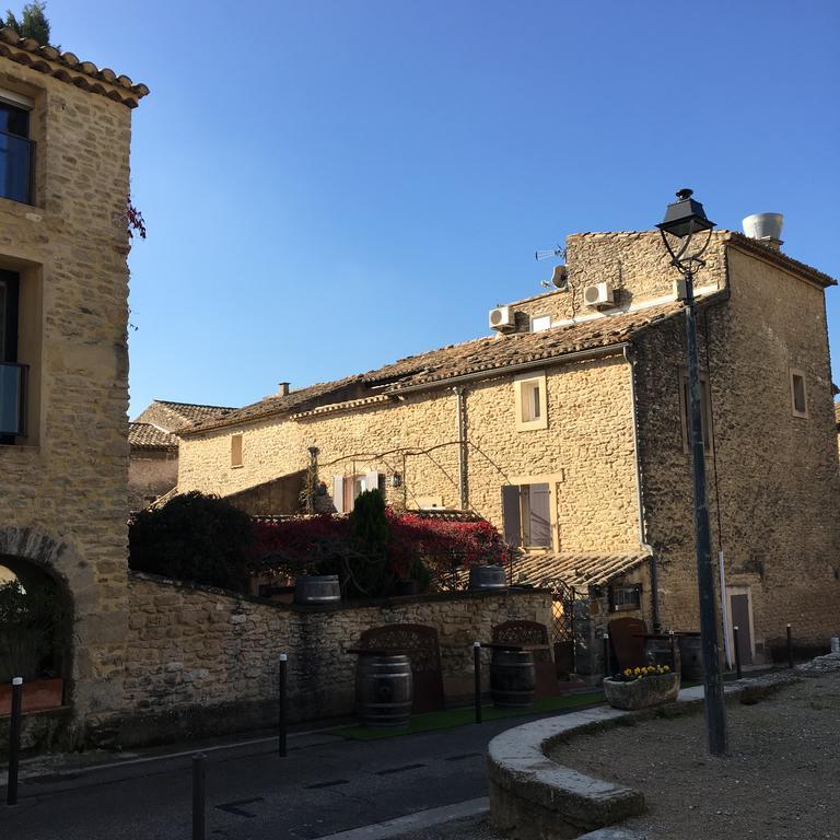 Le Vieux Bistrot Otel Cabrières-dʼAvignon Dış mekan fotoğraf