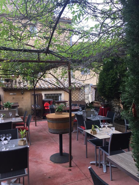 Le Vieux Bistrot Otel Cabrières-dʼAvignon Dış mekan fotoğraf