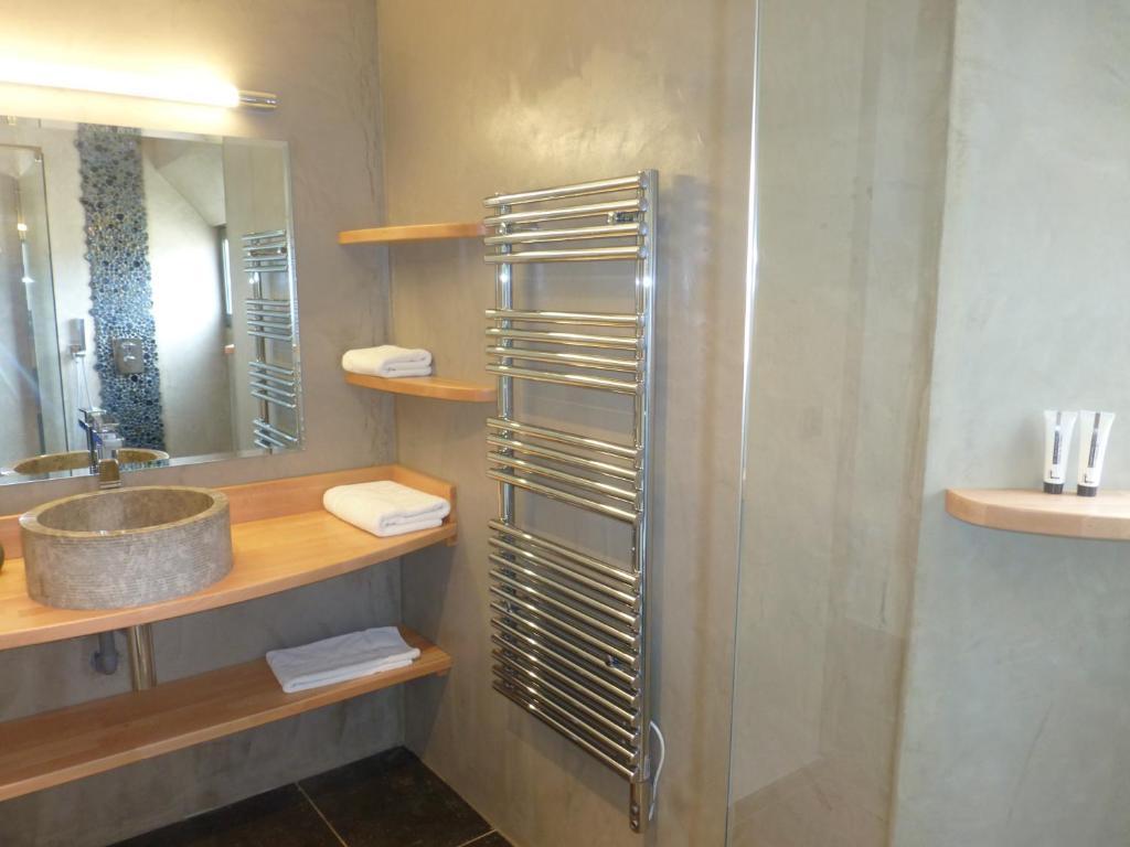 Le Vieux Bistrot Otel Cabrières-dʼAvignon Oda fotoğraf