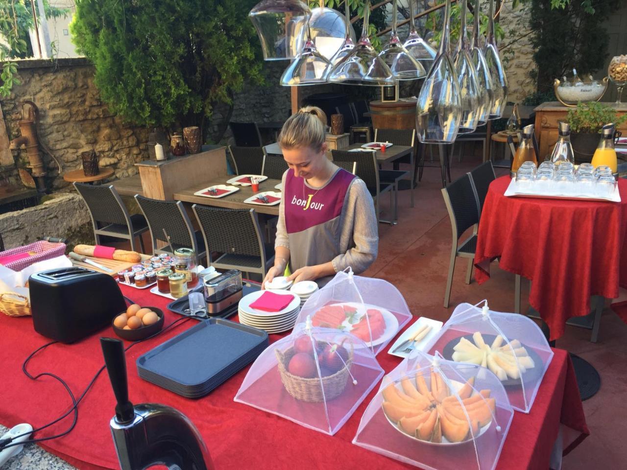 Le Vieux Bistrot Otel Cabrières-dʼAvignon Dış mekan fotoğraf